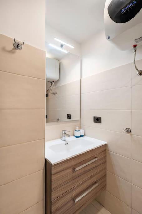 Touch&Go - Stanza Privata Con Servizi Ciampino Exteriér fotografie